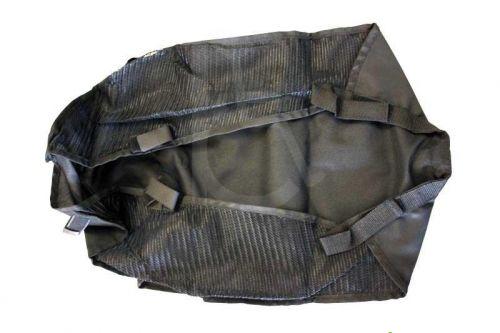 Zwarte boodschappenbasket voor onder de Excel Elise Travel Buggy, met stevige mesh zijkanten en bevestigingsbanden.