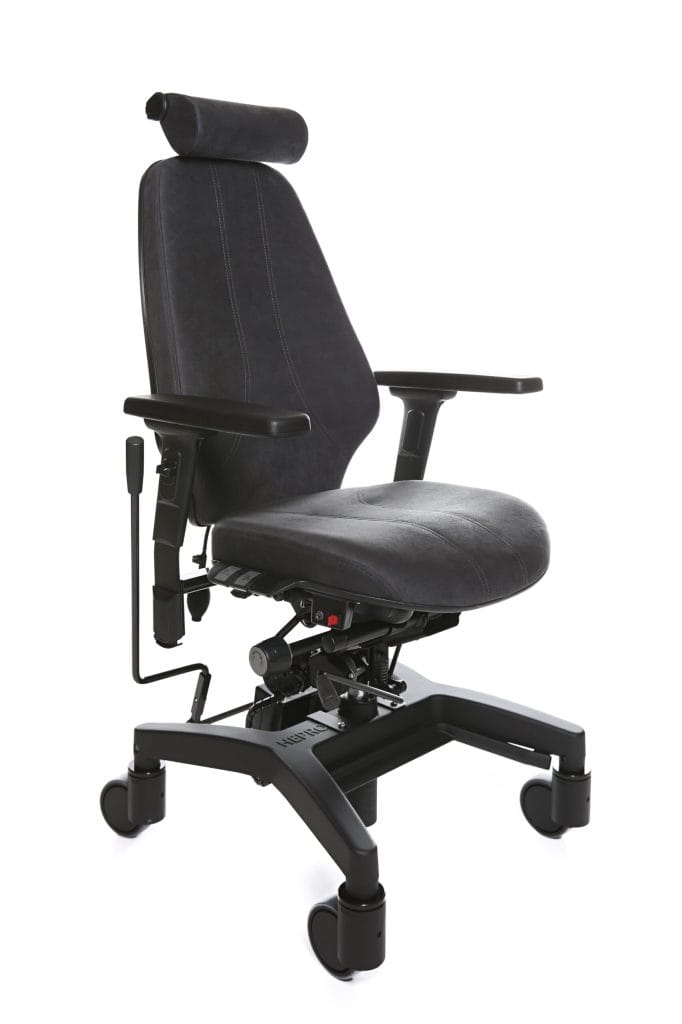 Trippelstoel Tilto elektrische ergonomische trippelstoel met hoge rugleuning, neksteun, armleuningen en zwenkwielen in zwarte bekleding